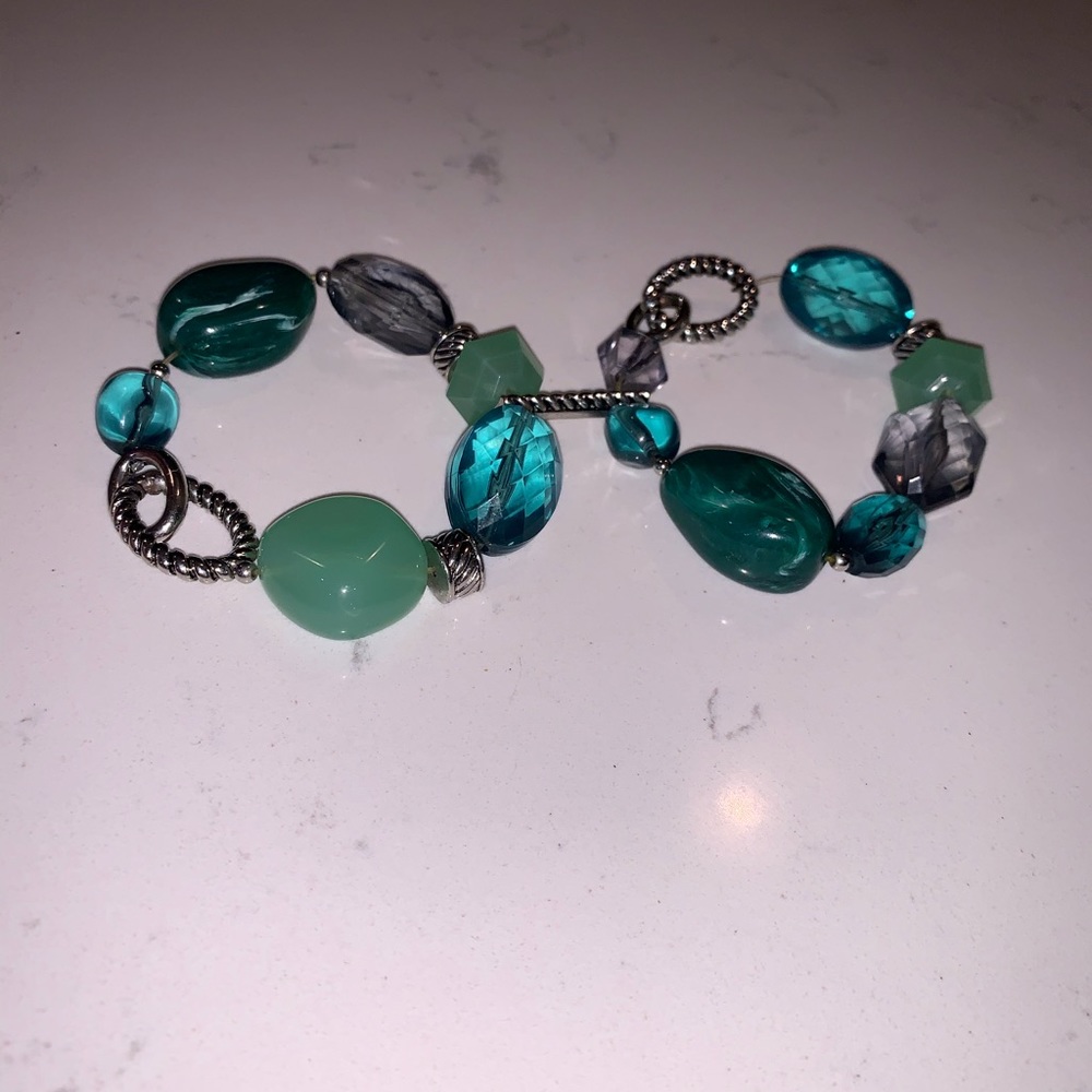 Bracelets - Picture 8 of 14